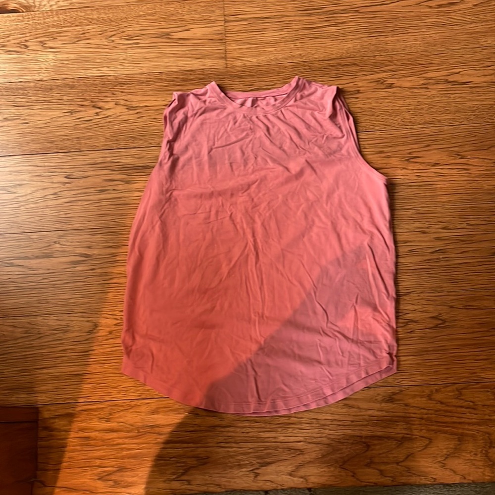 Lululemon muscle tank